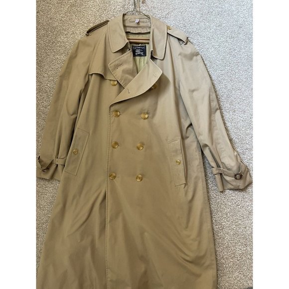 Burberry Jackets & Blazers - Vintage Women’s Khaki Burberry’s Belted Trench Coat W/ Removable Lining *flaw